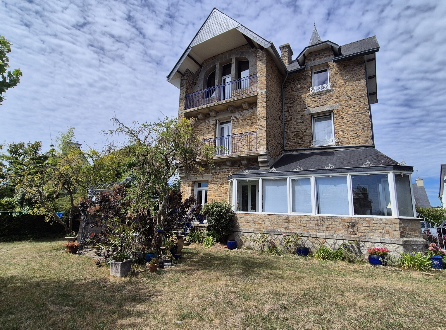 Agence immobilière de CREFF IMMOBILIER