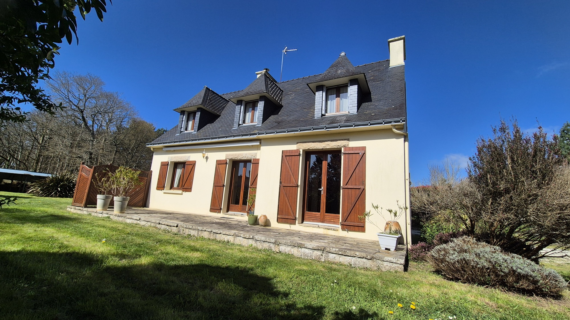 Agence immobilière de CREFF IMMOBILIER